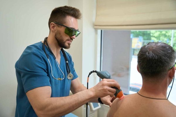 Soulager le mal de dos : Les bienfaits des coussins à mémoire de forme